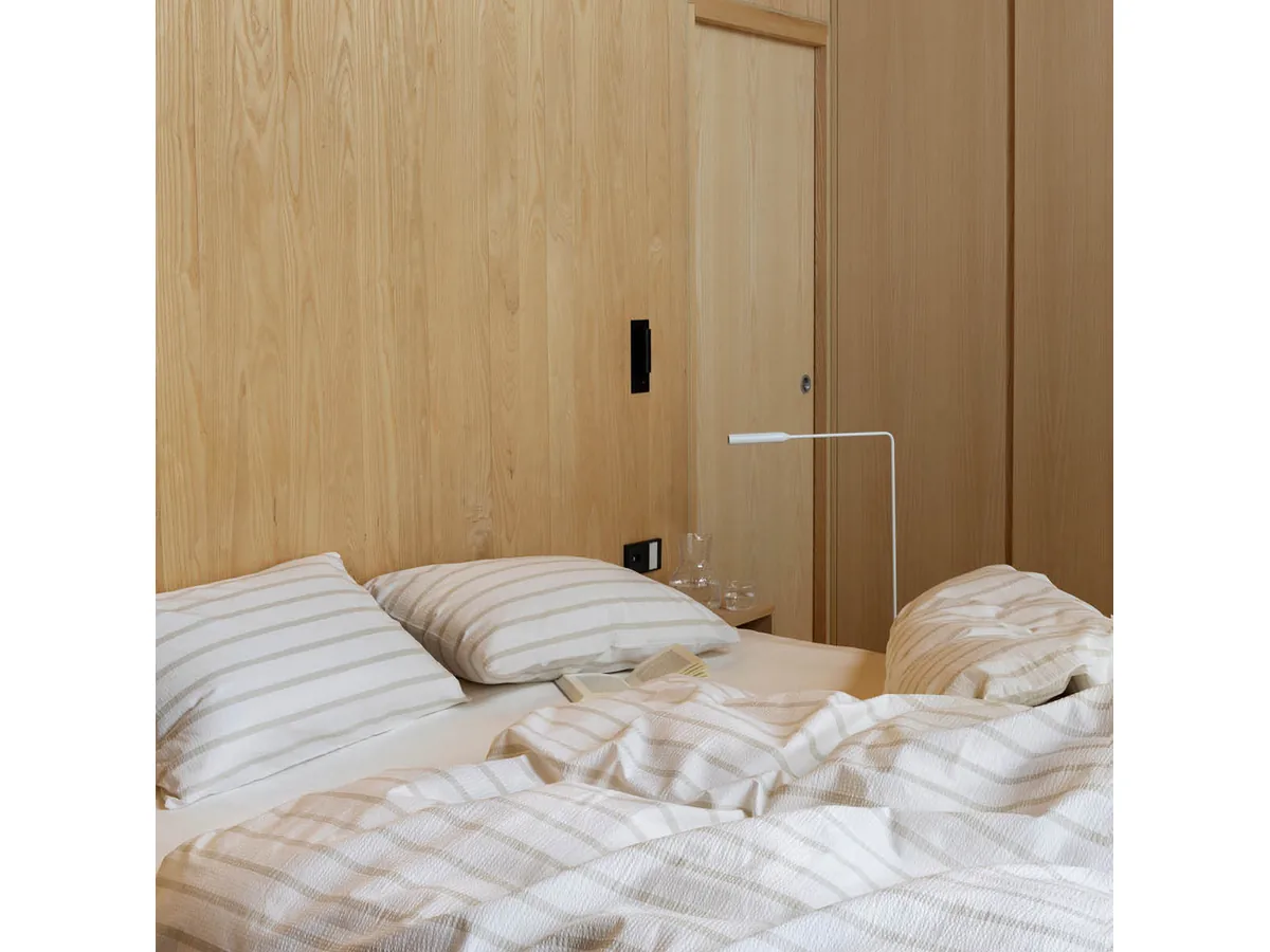 Eilert kreppsengesett beige